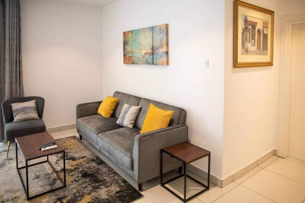 Sunshine Large 1Bed + Big Balcony @Embassy Gardens Apartamento Acra Exterior foto