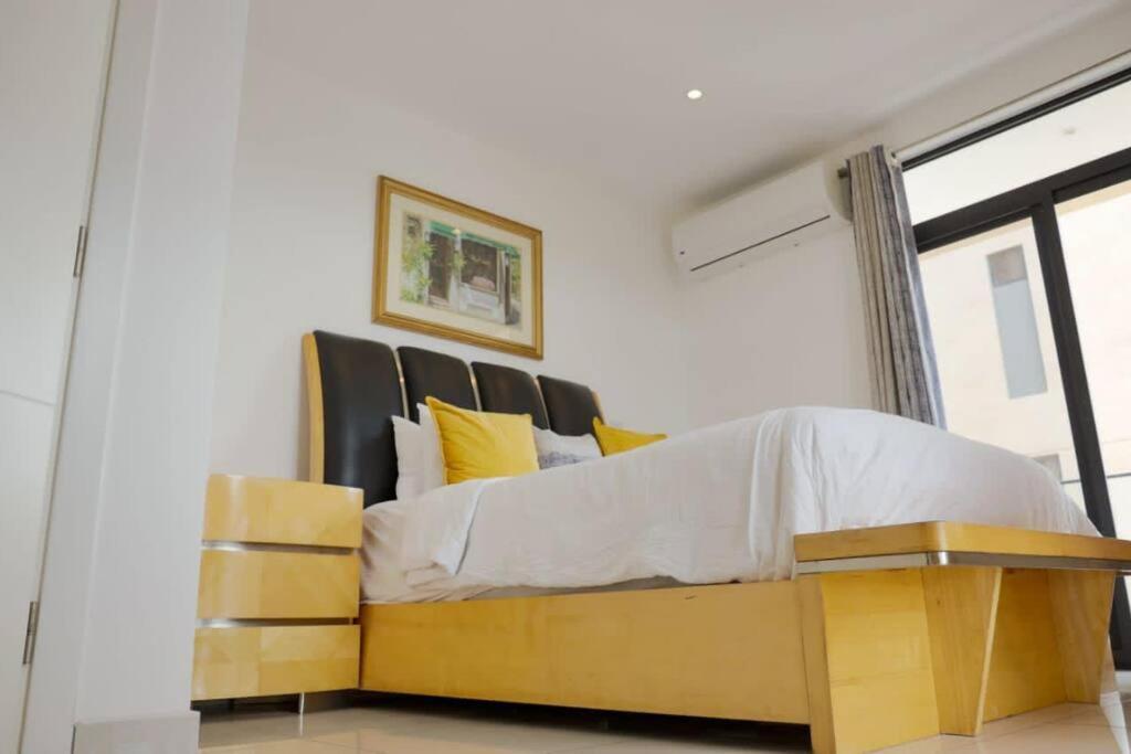 Sunshine Large 1Bed + Big Balcony @Embassy Gardens Apartamento Acra Exterior foto